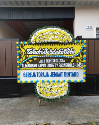 Papan Bunga Duka di Biak Utara